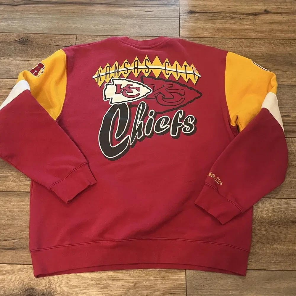 Mitchell & Ness Throwback Kansas City Chiefs Football Crewneck Sweatshirt Size L